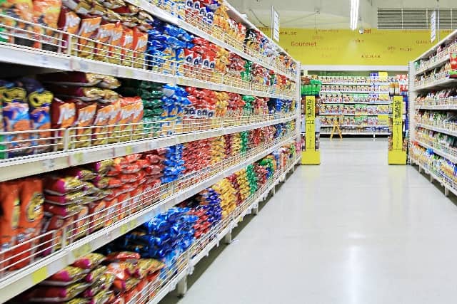 supermarket_inside_2015